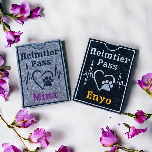 Heimtierpass - Impfpass Hülle Bestickt und Personalisiert