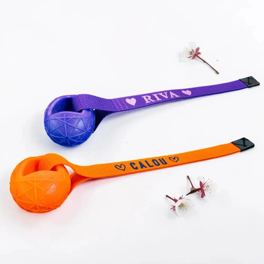 Hundeball Moby optional mit Wurfschlaufe oder Wurfgurt