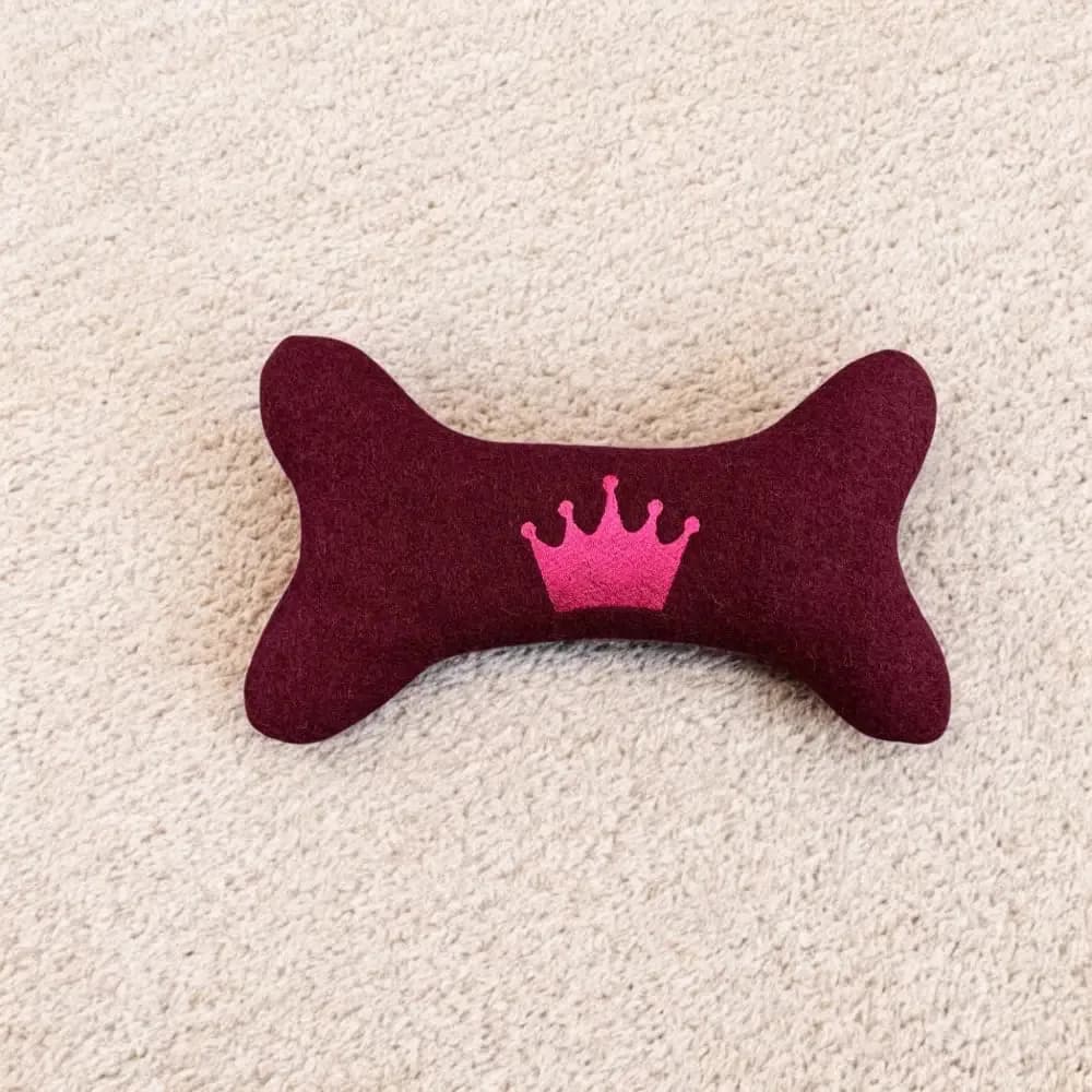 Nachhaltiges Hundespielzeug "Königsknochen"